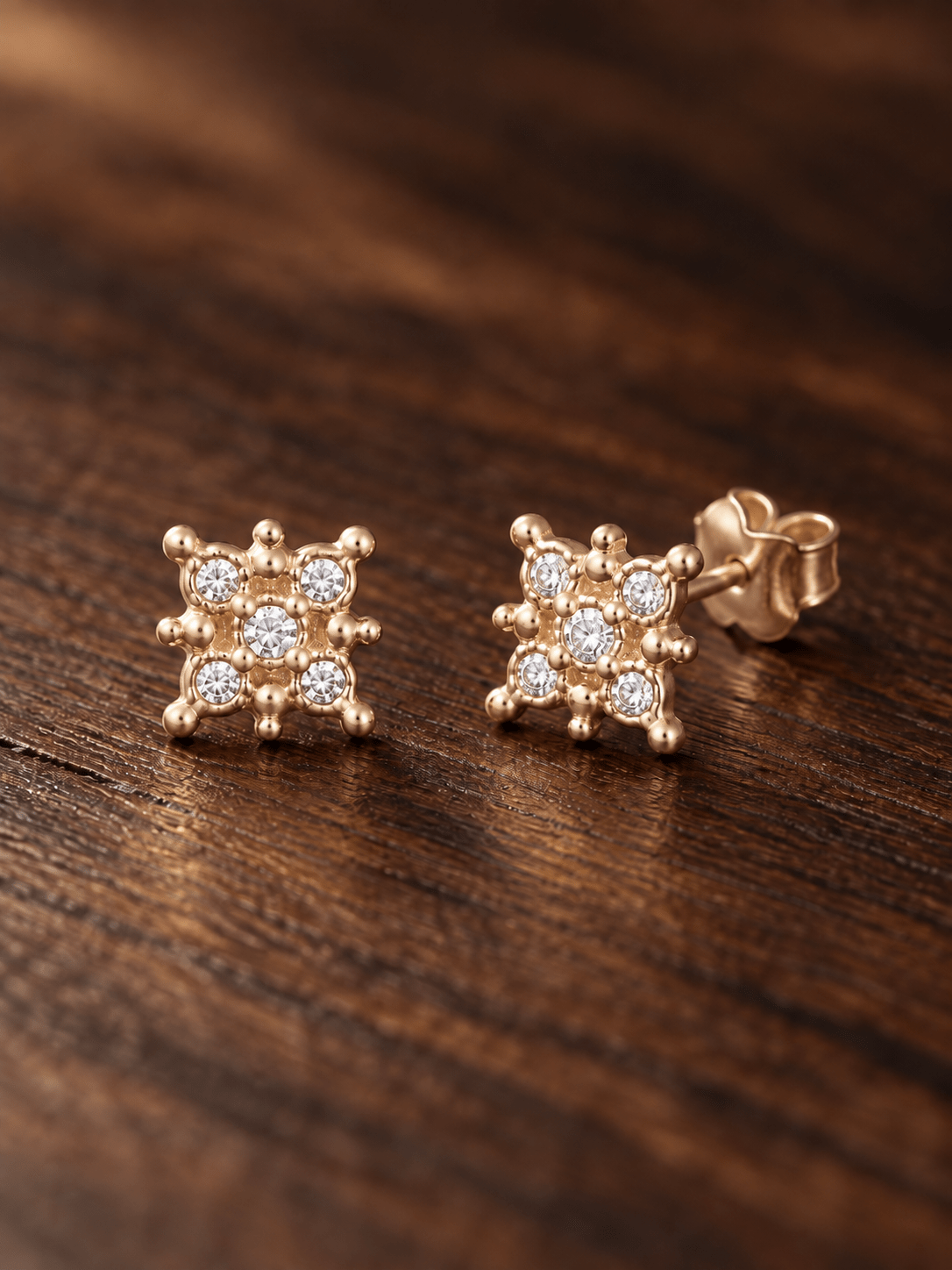Puce d’Oreille Snow Dorée – Plaqué Or 750/000 - Joia Bijou